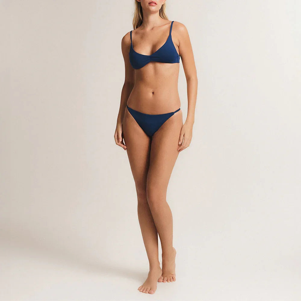 Azul Marinho