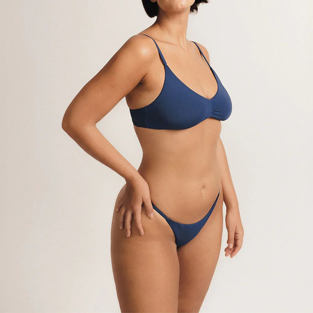 Azul Marinho