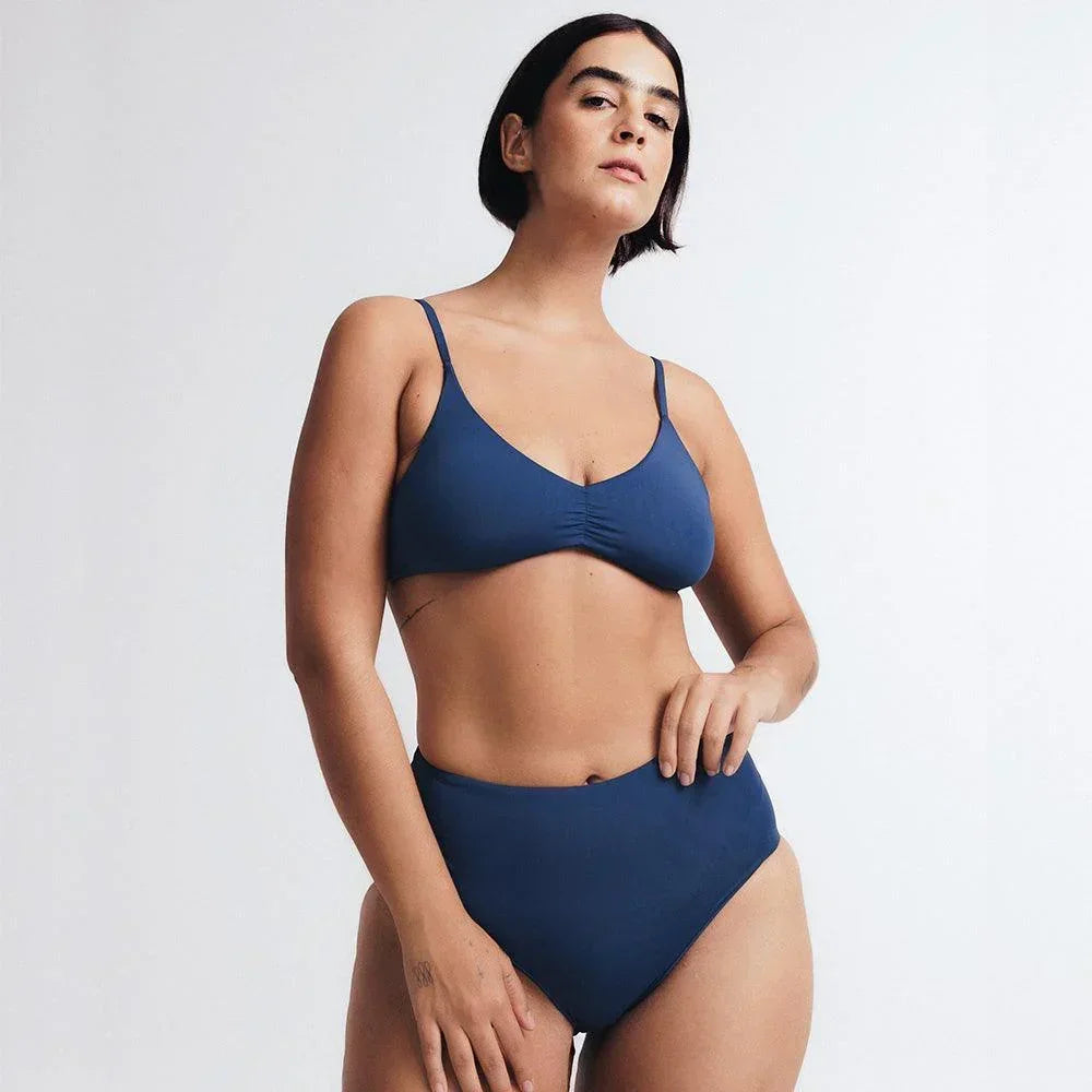 Conjunto Biquini Praia e Piscina | Top Triângulo e Calcinha Alta