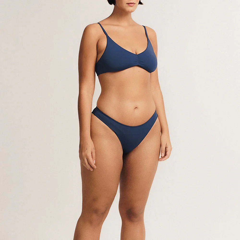 Azul Marinho