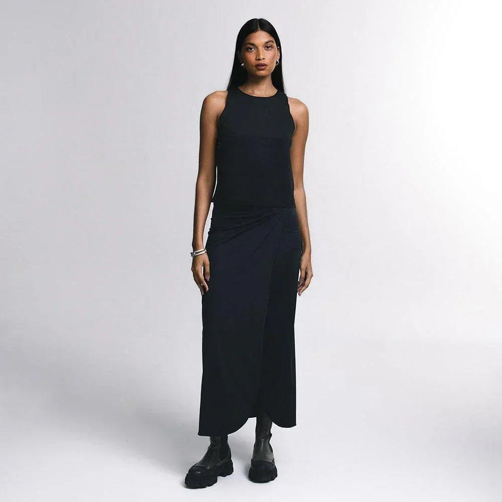 MINIMAL PRESTIGE WOVEN TOP