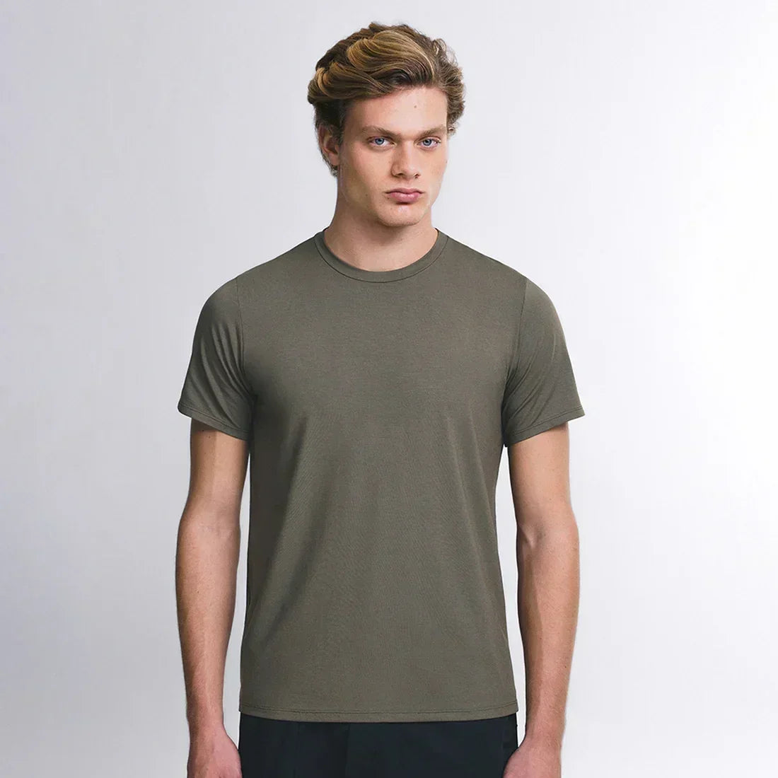 PEOPLE 1 WHAT IS? TEE ダークグレー XL Tech T-Shirt® Heavy | Camiseta Modal Premium Encorpada | Insider