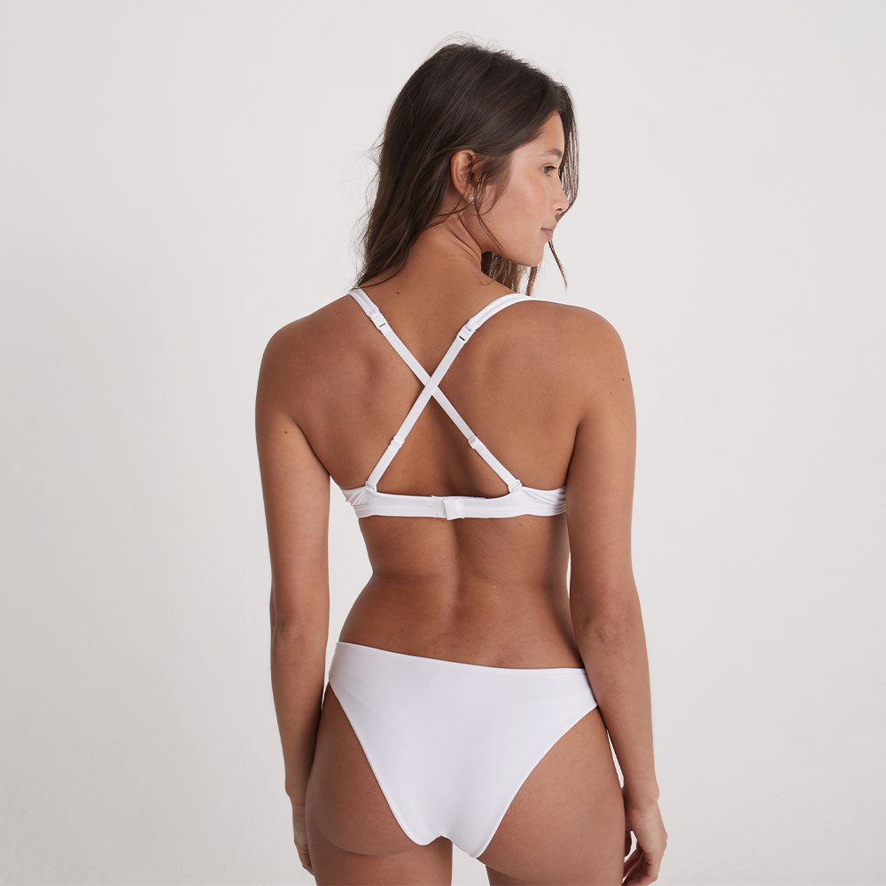 Kit Underwear feminina: 1 Sutiã Flex + 3 Calcinhas Brief